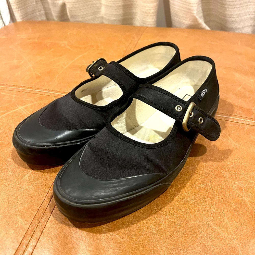 VANS Mary Jane’s - Satin Black